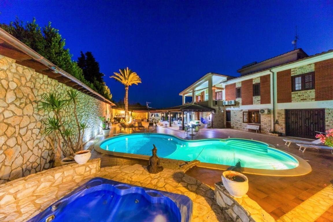 Villa Aversa Кастеламаре дел Голфо Екстериор снимка